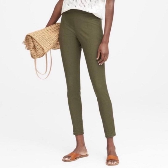 *EUC* Banana Republic / Devon Fit Bi-Stretch Side Zip Legging / Green / 10P - Picture 3 of 9